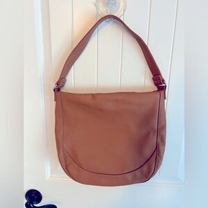 JEWEL by Thirty One Leather purse. NEW Never used.